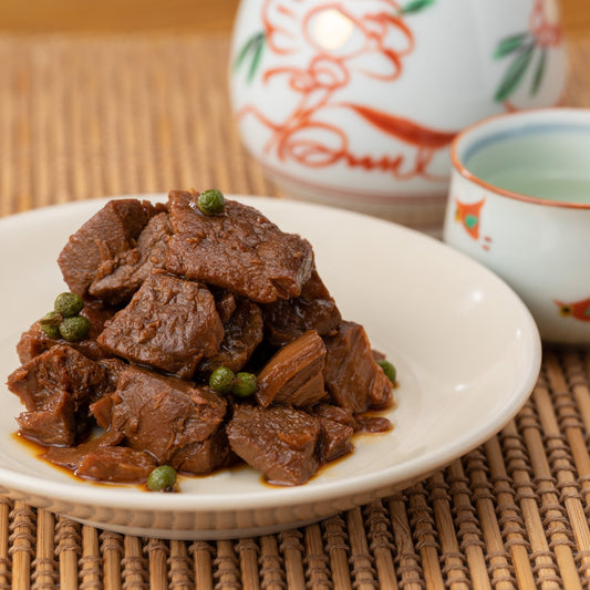 อาหารเกียวโต ซากุราอิ ปลาทูน่าต้มสไตล์อาริมะ (Hon Maguro Arima Ni)